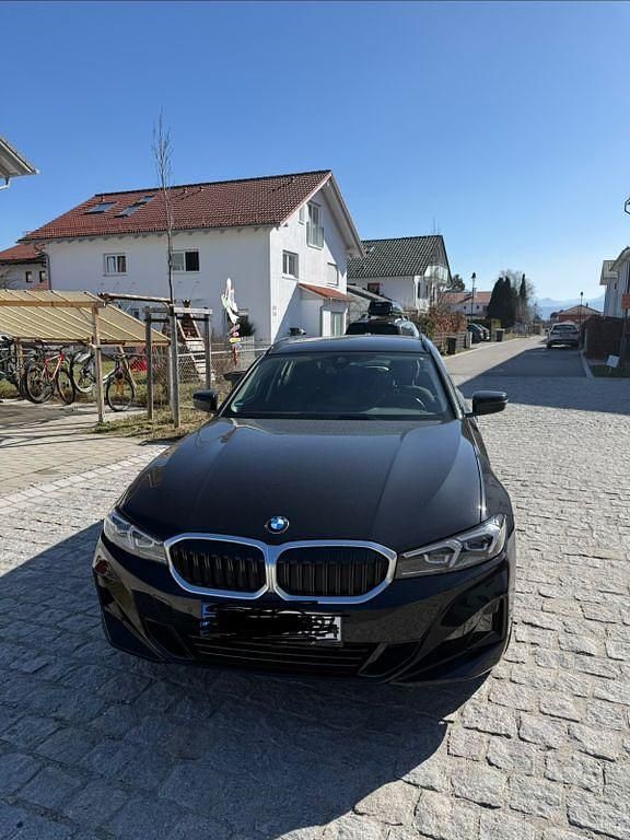 Gebraucht BMW 320 Shadowline 184 PS (135 kW) 2023 Schwarz Kombi