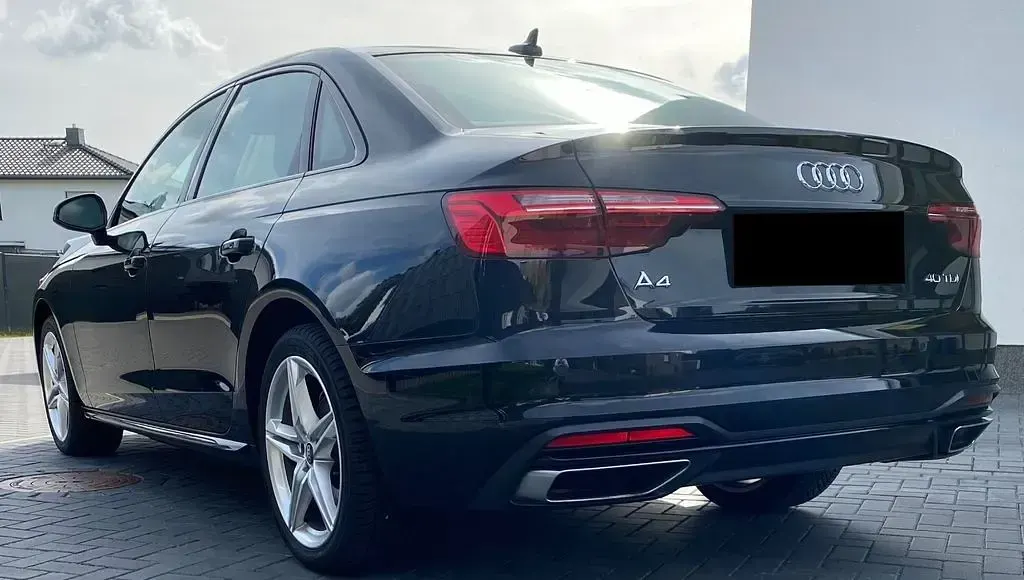 Gebraucht Audi A4 Advanced 204 PS (150 kW) 2021 Schwarz Limousine
