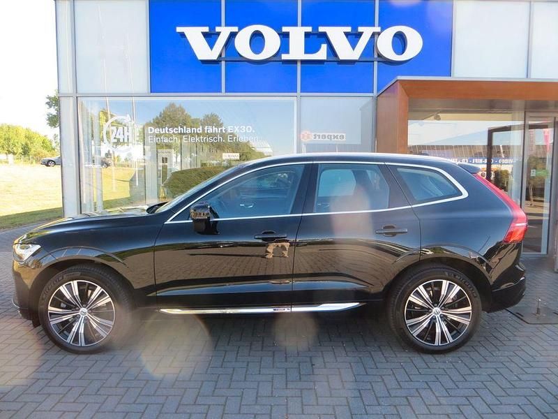 Schwarz Gebraucht 2023 Volvo XC60 Plus SUV | 41.640 € (Fairer Preis) - Bild 1/4