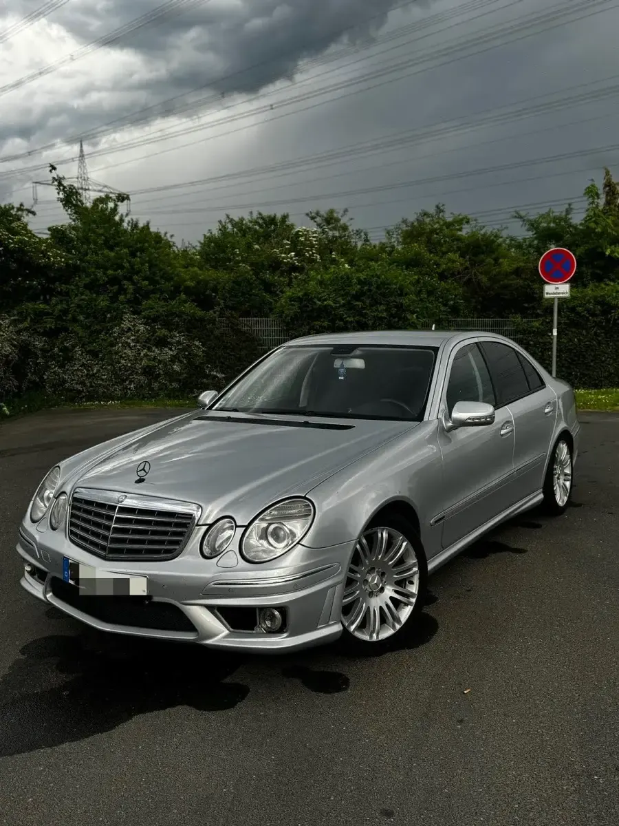 Używany Mercedes E280 AMG 190 KM (139 kW) 2007 Srebrny Sedan/Limuzyna