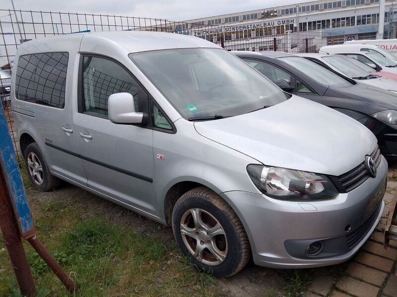 Silber Gebraucht 2011 VW Caddy Trendline Van / Kleinbus | 3.700 € (Fairer Preis) - Bild 1/4