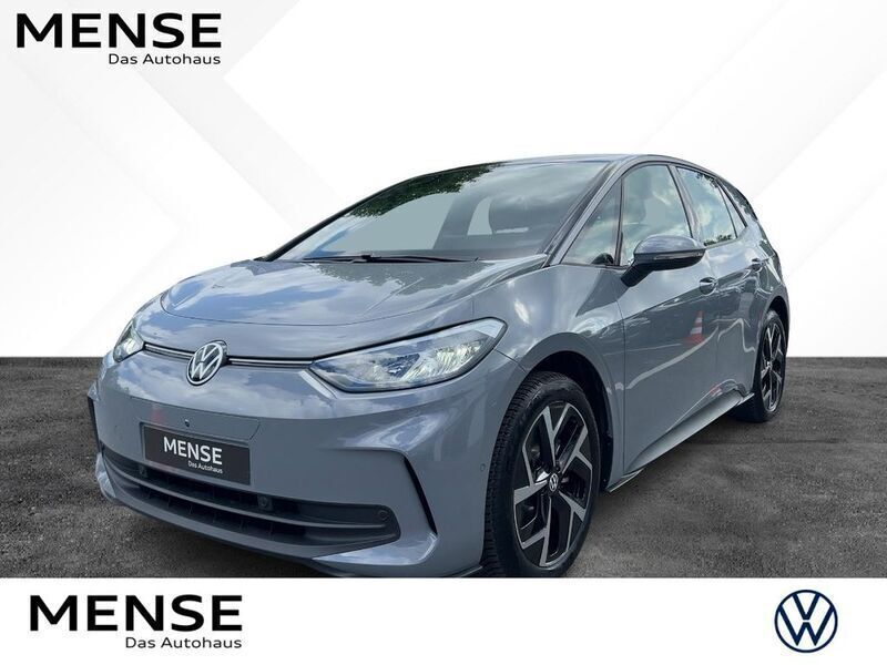 Mondsteingrau / schwarz Neu 2025 VW ID.3 Pro Kleinwagen | 44.915 € (Teuer) - Bild 1/4