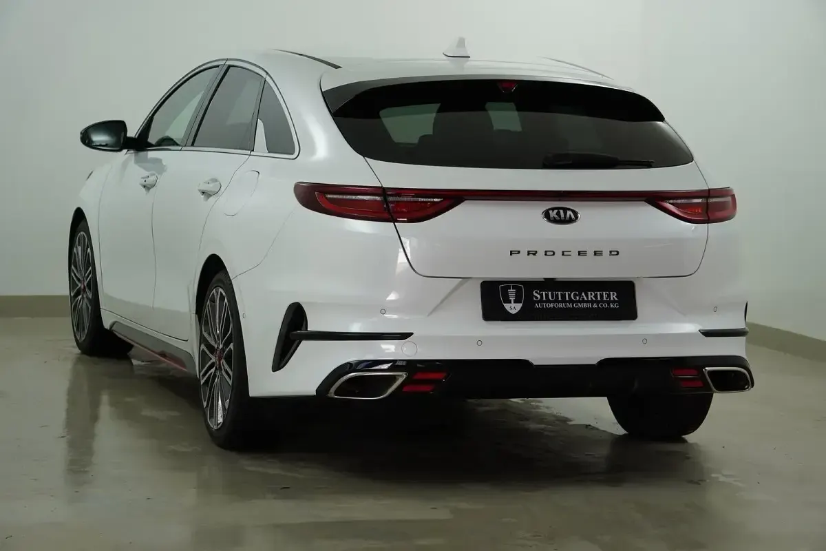 Gebraucht Kia ProCeed GT 204 PS (150 kW) 2021 Weiß Kombi