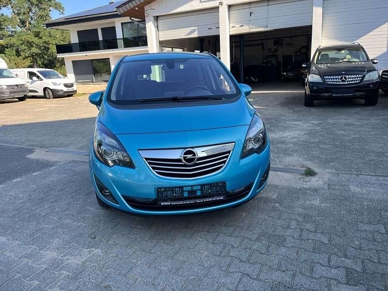 Gebraucht Opel Meriva 101 PS (74 kW) 2010 Aquamarin mi2 Van / Kleinbus