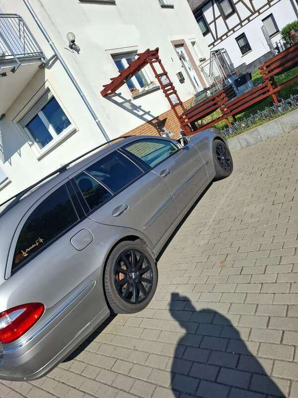 Silber Gebraucht 2004 Mercedes E280 Elegance Kombi | 3.500 € - Bild 1/4