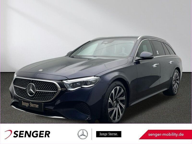 Blau Gebraucht 2024 Mercedes E300 Avantgarde Limousine | 52.340 € (Guter Preis) - Bild 1/4