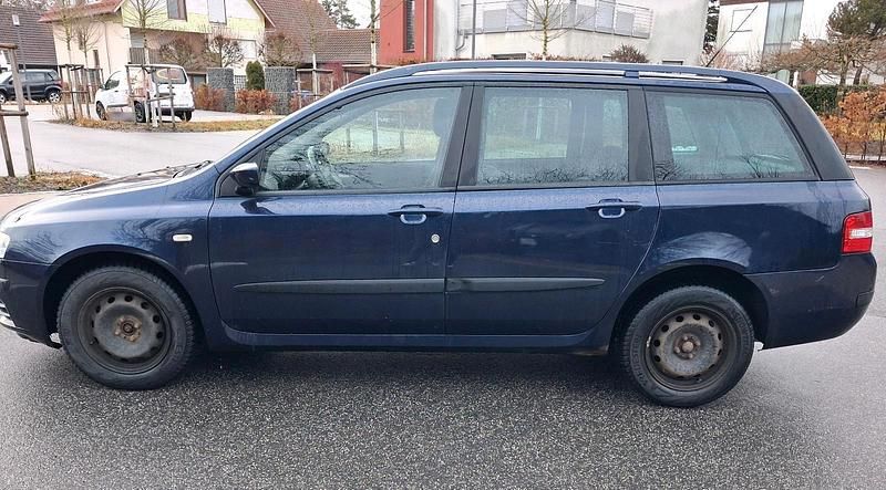 Gebraucht Fiat Stilo 103 PS (75 kW) 2003 Blau Kombi