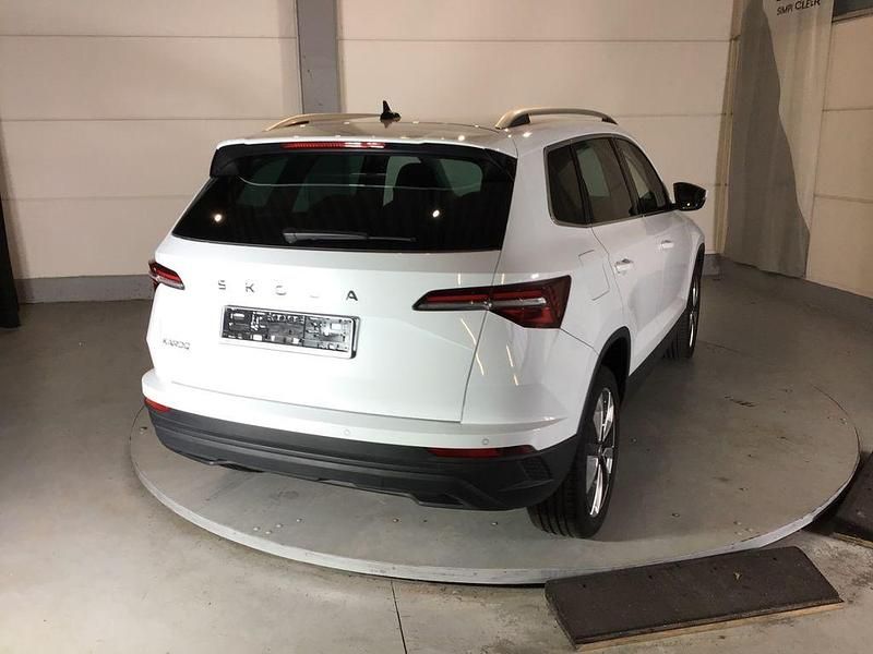 Gebraucht Skoda Karoq Selection 150 PS (110 kW) 2024 Weiß SUV