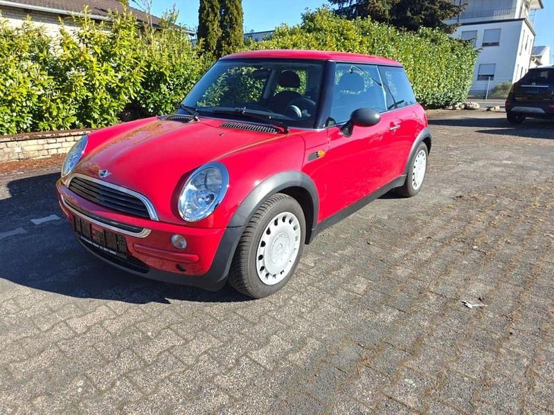 Usata Mini ONE 90 CV (66 kW) 2002 Rosso Utilitaria
