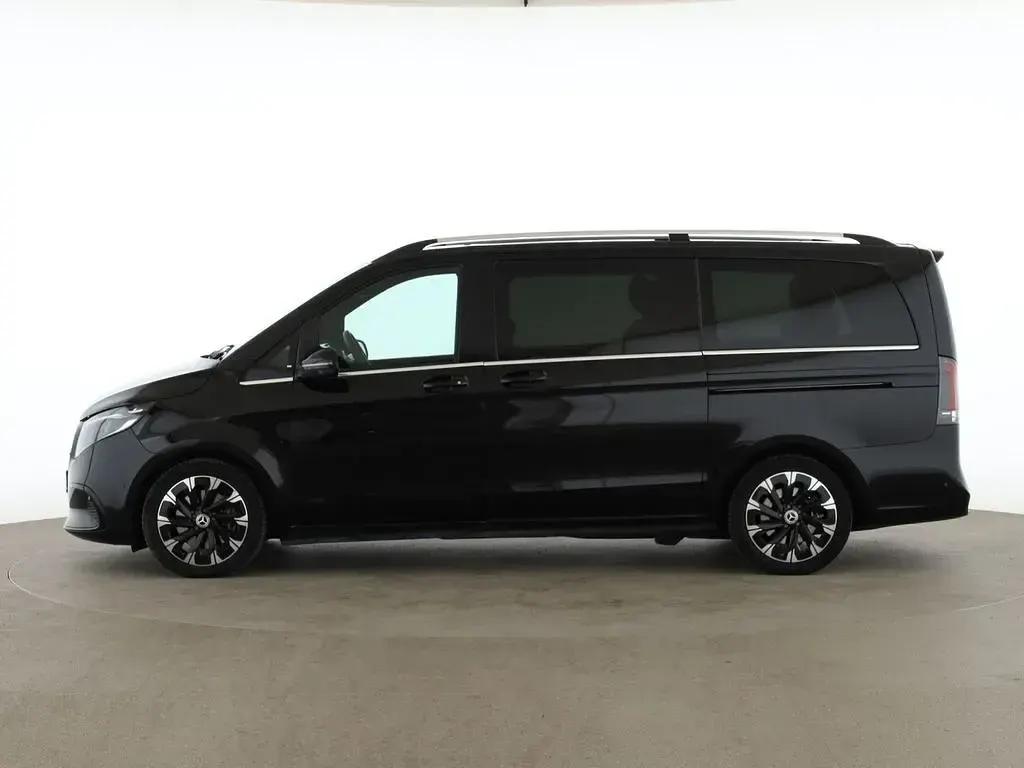 Gebraucht Mercedes V250 Avantgarde 190 PS (139 kW) 2025 Schwarz Van / Kleinbus