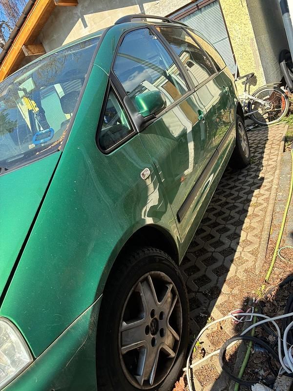 Gebraucht VW Sharan 200 PS (147 kW) 2000 Grün Van / Kleinbus