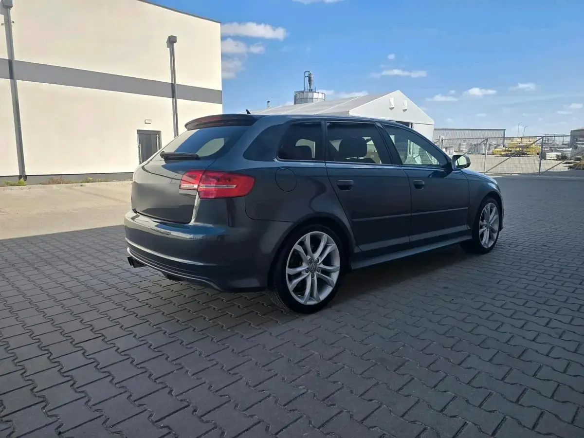 Gebraucht Audi S3 265 PS (194 kW) 2010 Andere farben Kleinwagen