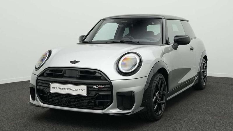 Grau Gebraucht 2024 Mini John Cooper Works Kleinwagen | 25.779 € (Guter Preis) - Bild 1/4