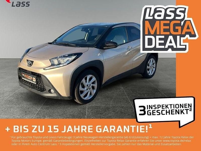 Beige Gebraucht 2022 Toyota Aygo Pulse Kleinwagen | 14.480 € (Guter Preis) - Bild 1/4