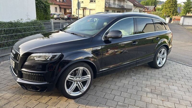 Schwarz Gebraucht 2010 Audi Q7 Ambiente SUV | 12.900 € (Guter Preis) - Bild 1/4