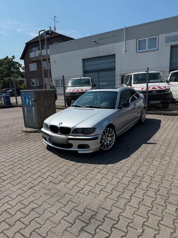 Gebraucht BMW 320 170 PS (125 kW) 2003 Silber Coupé