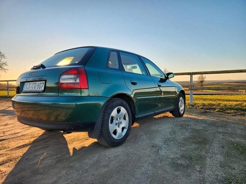 Gebraucht Audi A3 Ambiente 150 PS (110 kW) 2002 Grün Limousine