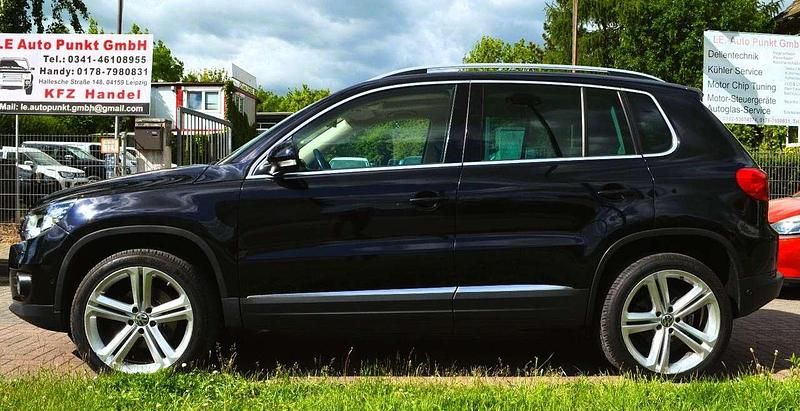Gebraucht VW Tiguan Sportline 177 PS (130 kW) 2013 Deep black perleffekt SUV