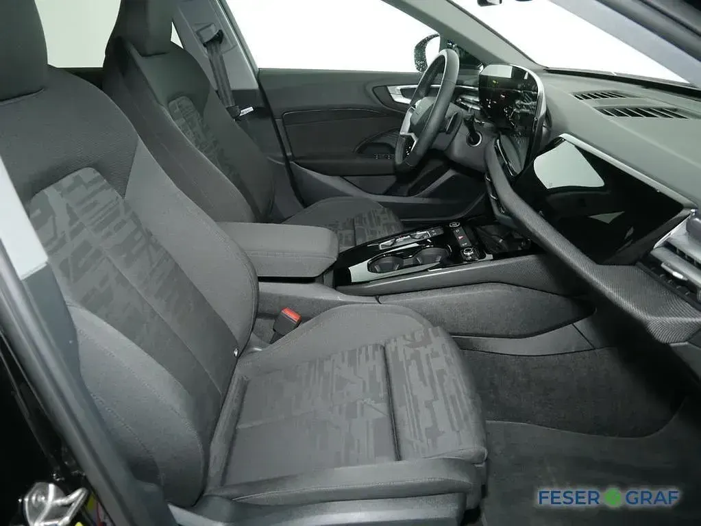 Second-hand Audi A5 Sport 204 CP (150 kW) 2025 Negru Break