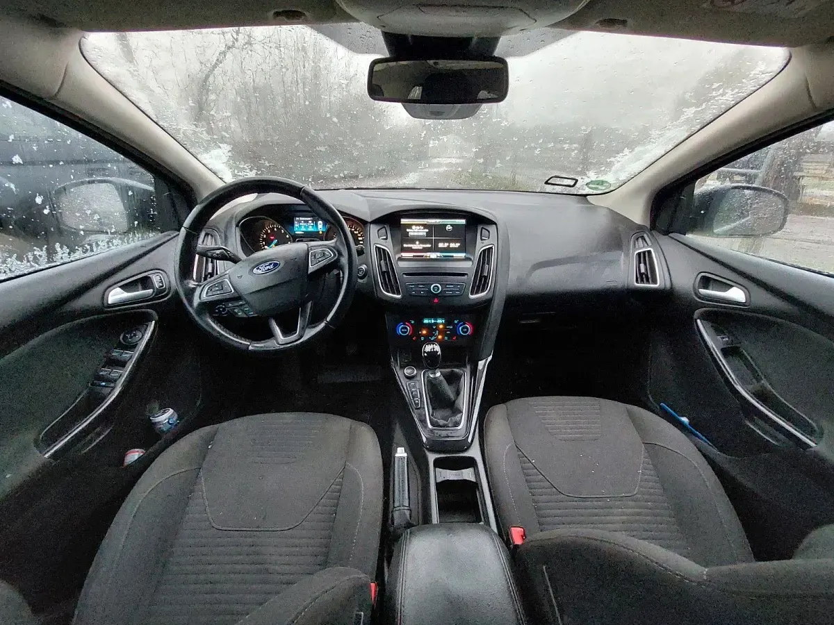 Gebraucht Ford Focus Titanium 182 PS (133 kW) 2015 Schwarz Limousine