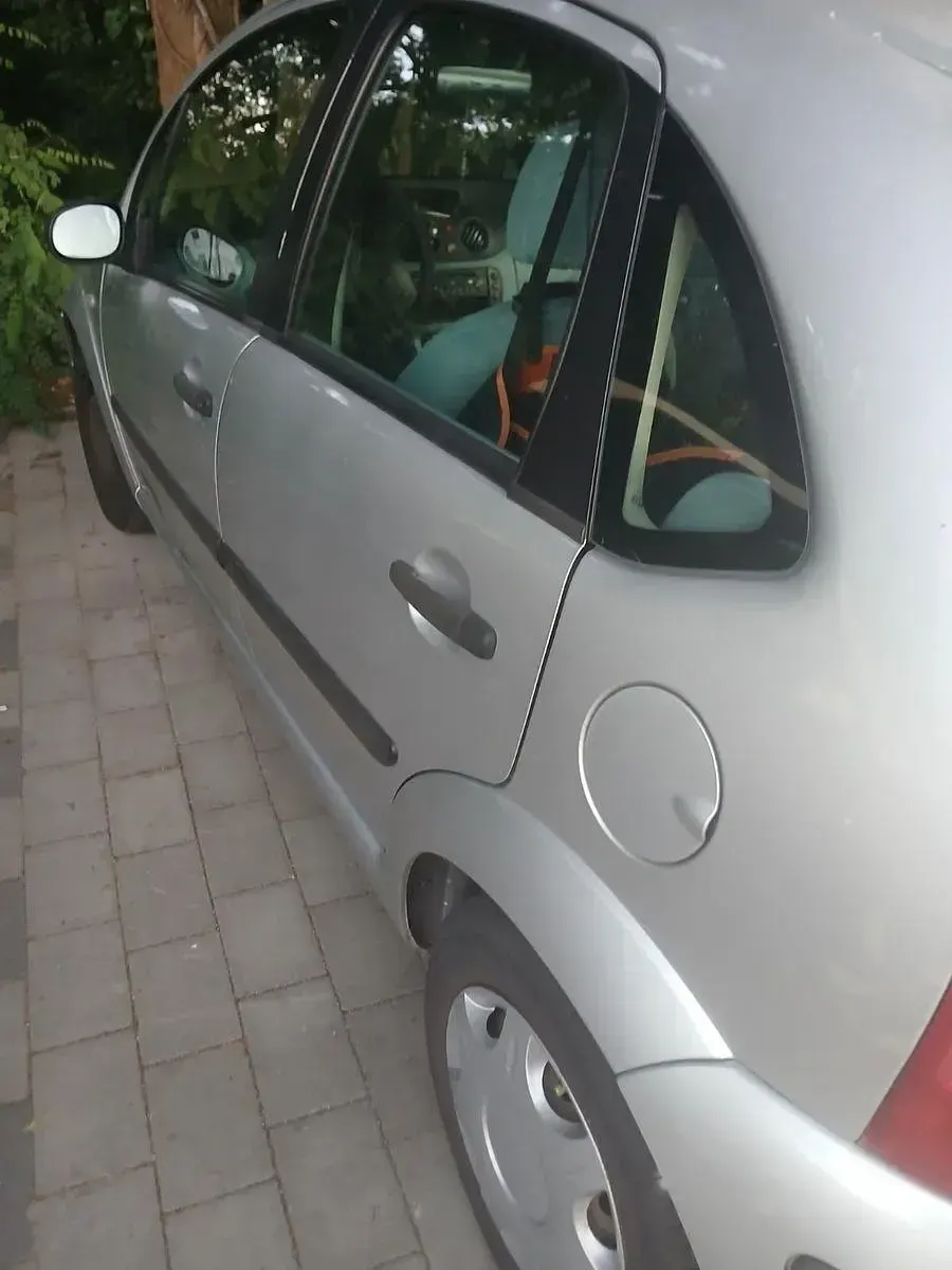 Gebraucht Citroën C3 Style 73 PS (53 kW) 2006 Silber Limousine