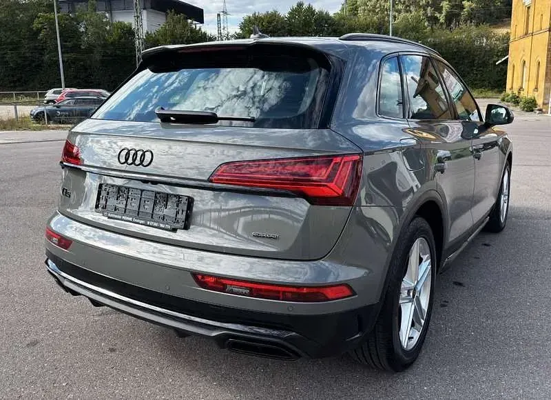 Gebraucht Audi Q5 S-Line 204 PS (150 kW) 2023 Grau SUV