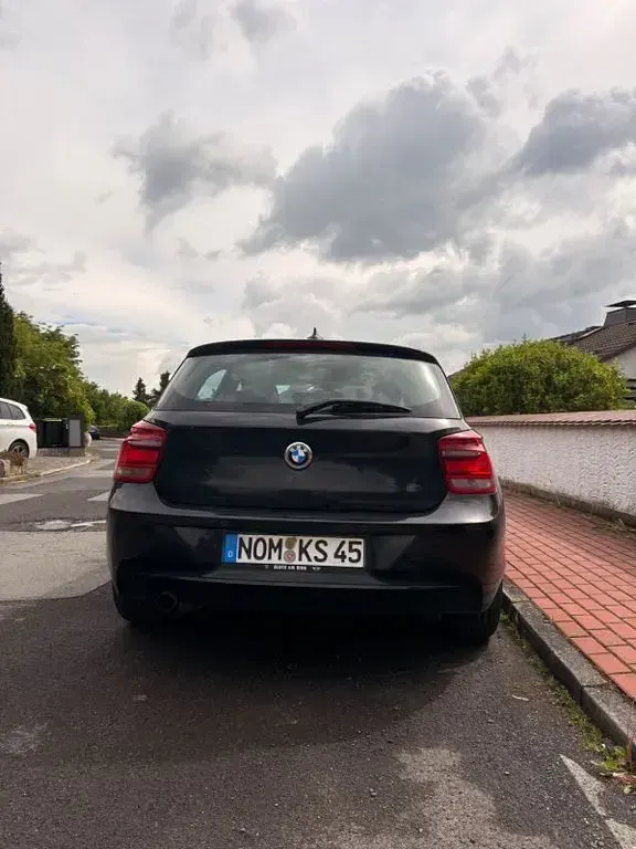 Gebraucht BMW 116 136 PS (100 kW) 2012 Schwarz Kleinwagen