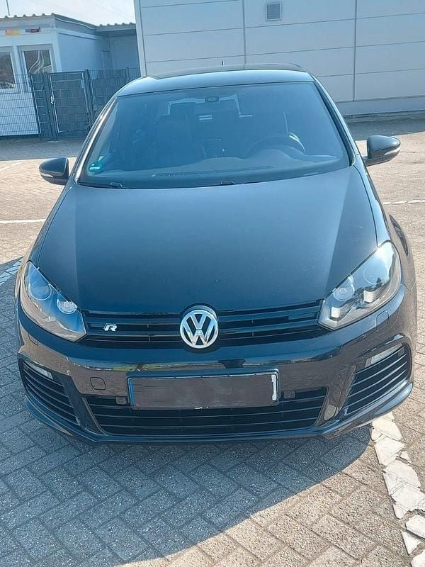 Gebraucht VW Golf VI R 271 PS (199 kW) 2011 Schwarz Kleinwagen