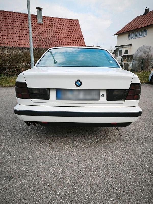 Gebraucht BMW 525 170 PS (125 kW) 1989 Weiß Limousine