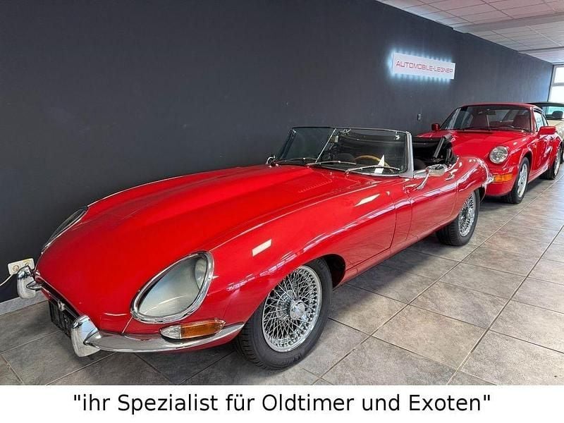 Rot Gebraucht 1963 Jaguar E-Type Cabrio | 147.500 € - Bild 1/4