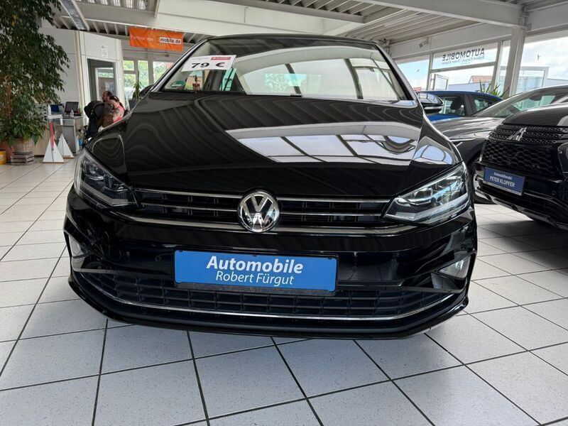 Schwarz Gebraucht 2019 VW Golf Sportsvan Highline Van / Kleinbus | 19.400 € (Fairer Preis) - Bild 1/4