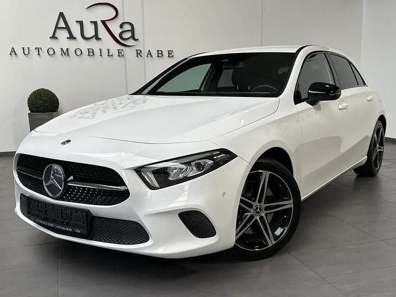 Polarweiss Gebraucht 2019 Mercedes A250 Progressive Limousine | 23.749 € (Fairer Preis) - Bild 1/4
