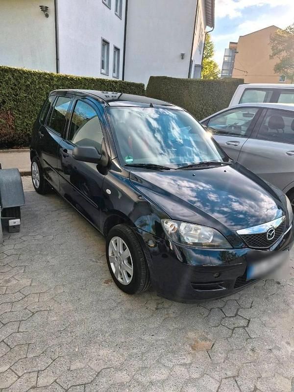 Second-hand Mazda 2 75 CP (55 kW) 2005 Negru Hatchback