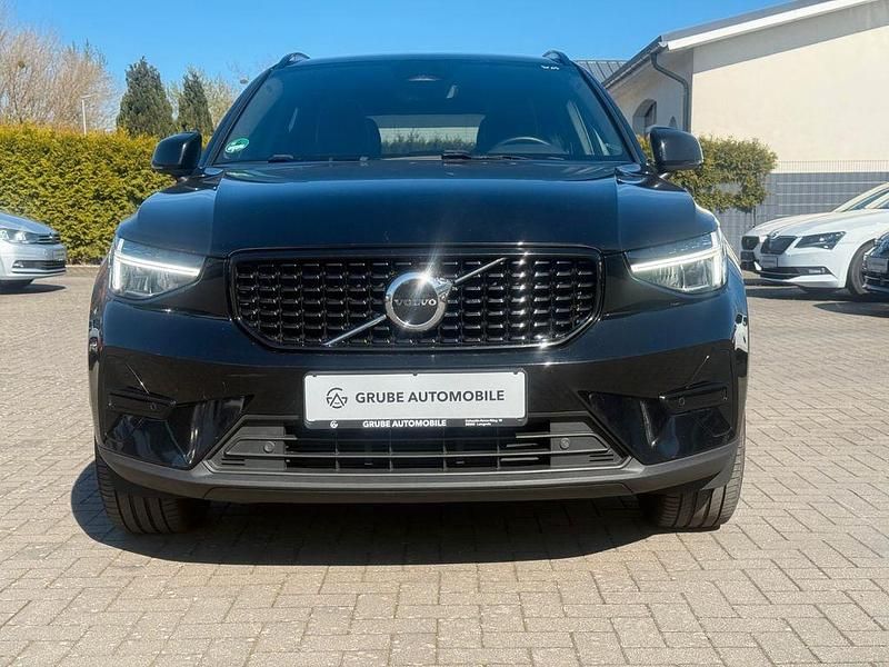 Gebraucht Volvo XC40 Plus 197 PS (144 kW) 2022 Schwarz SUV