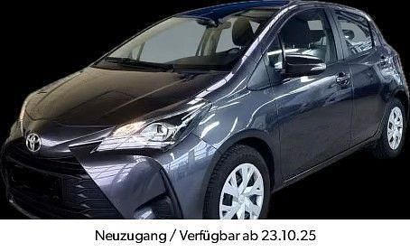 Grau Gebraucht 2018 Toyota Yaris Comfort Kleinwagen | 10.900 € (Fairer Preis) - Bild 1/4