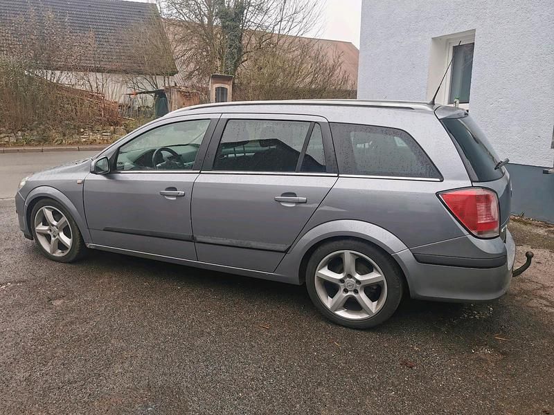 Gebraucht Opel Astra 125 PS (91 kW) 2004 Grau Kombi