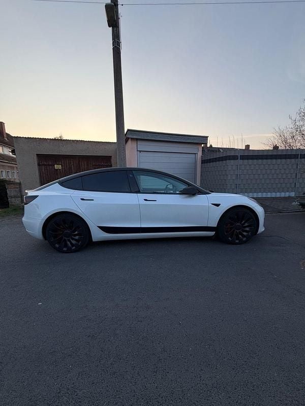 Käytetty Tesla Model 3 Performance 377 kW (513 HP) 2022 Valkoinen Sedan