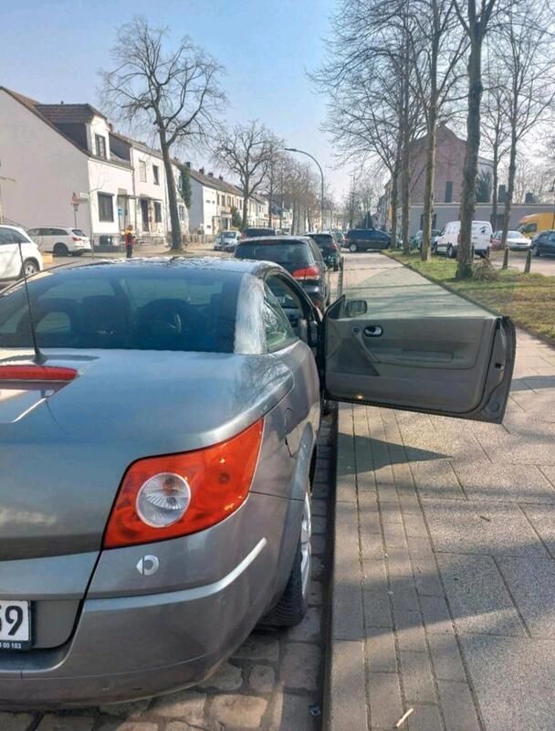 Beige Gebraucht 2004 Renault Mégane Cabriolet Cabrio | 1.999 € (Guter Preis) - Bild 1/4