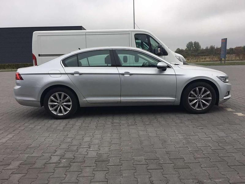 Gebraucht VW Passat Highline 179 PS (131 kW) 2015 Limousine