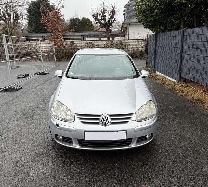 Gebraucht VW Golf V 80 PS (58 kW) 2007 Reflexsilber metallic Limousine