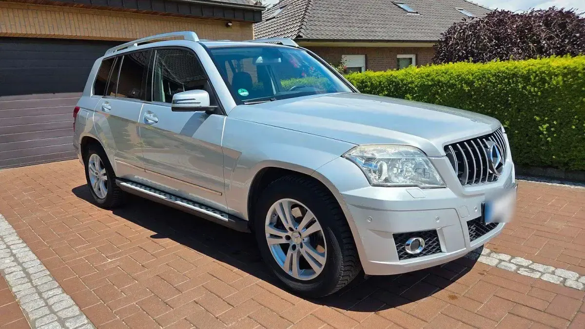 Gebraucht Mercedes GLK320 225 PS (165 kW) 2009 Silber SUV