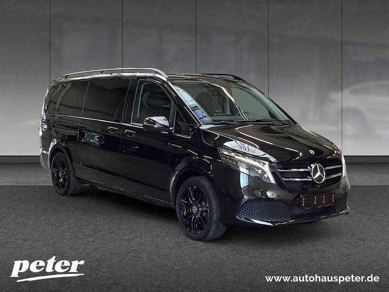 Obsidianschwarz Gebraucht 2024 Mercedes V300 Van / Kleinbus | 69.950 € (Superpreis) - Bild 1/3