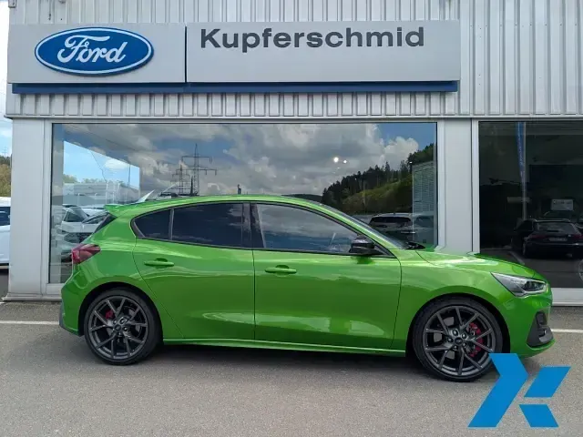 Gebraucht Ford Focus ST 280 PS (205 kW) 2022 Gruen Limousine