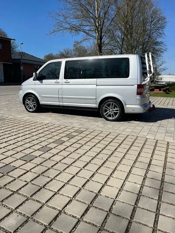 Usata VW Multivan 174 CV (127 kW) 2005 Argento Monovolume