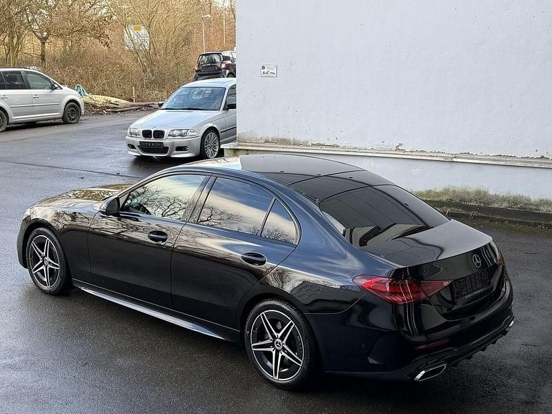 Gebraucht Mercedes C180 AMG 170 PS (125 kW) 2025 Schwarz Limousine