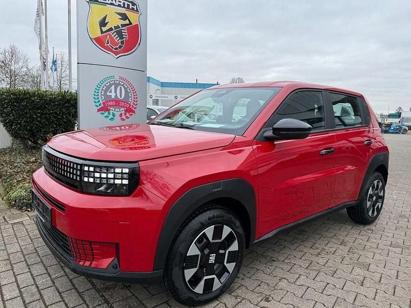 Neu Fiat Grande Panda Icon 110 PS (80 kW) 2026 Rot Kleinwagen