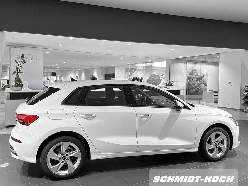 Gebraucht Audi A3 Advanced Plus 116 PS (85 kW) 2025 Silber Limousine