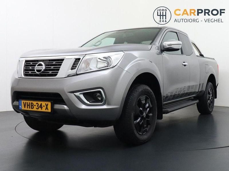 Grau Gebraucht 2020 Nissan Navara N-Connecta Abholung | 26.614 € (Guter Preis) - Bild 1/4