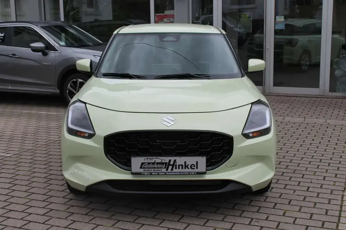 Gebraucht Suzuki Swift Comfort 83 PS (61 kW) 2026 Gelb Kleinwagen