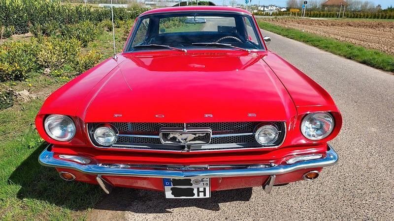 Rot Gebraucht 1965 Ford Mustang GT Coupé | 40.000 € - Bild 1/4